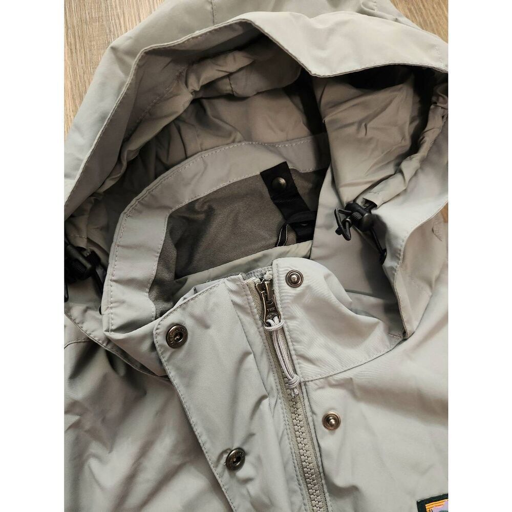 L.L. Bean womens rain/wind coat Nylon shell sz med full zip hooded pockets red - Picture 7 of 9